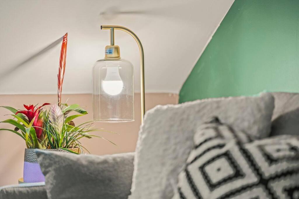 Comfortable Retreat Near City Centre- 1 Bed, 3 Guests Southampton Ngoại thất bức ảnh